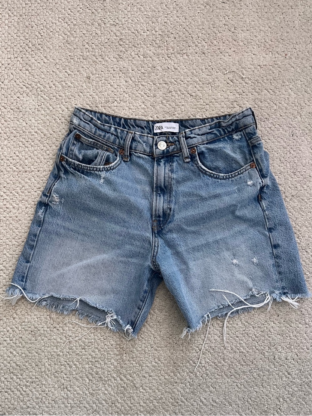 Zara Light Wash Frayed Hem Denim Shorts